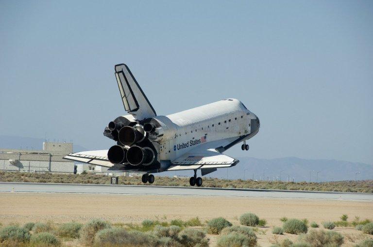 Landing of Space Shuttle Atlanis / STS-125 Mission